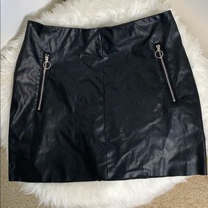 Black Leather Skirt!